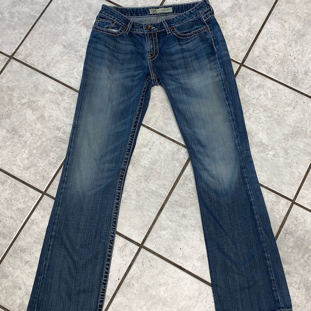 Buckle BKE 29×33 1/2 Kate boot dark wash jeans